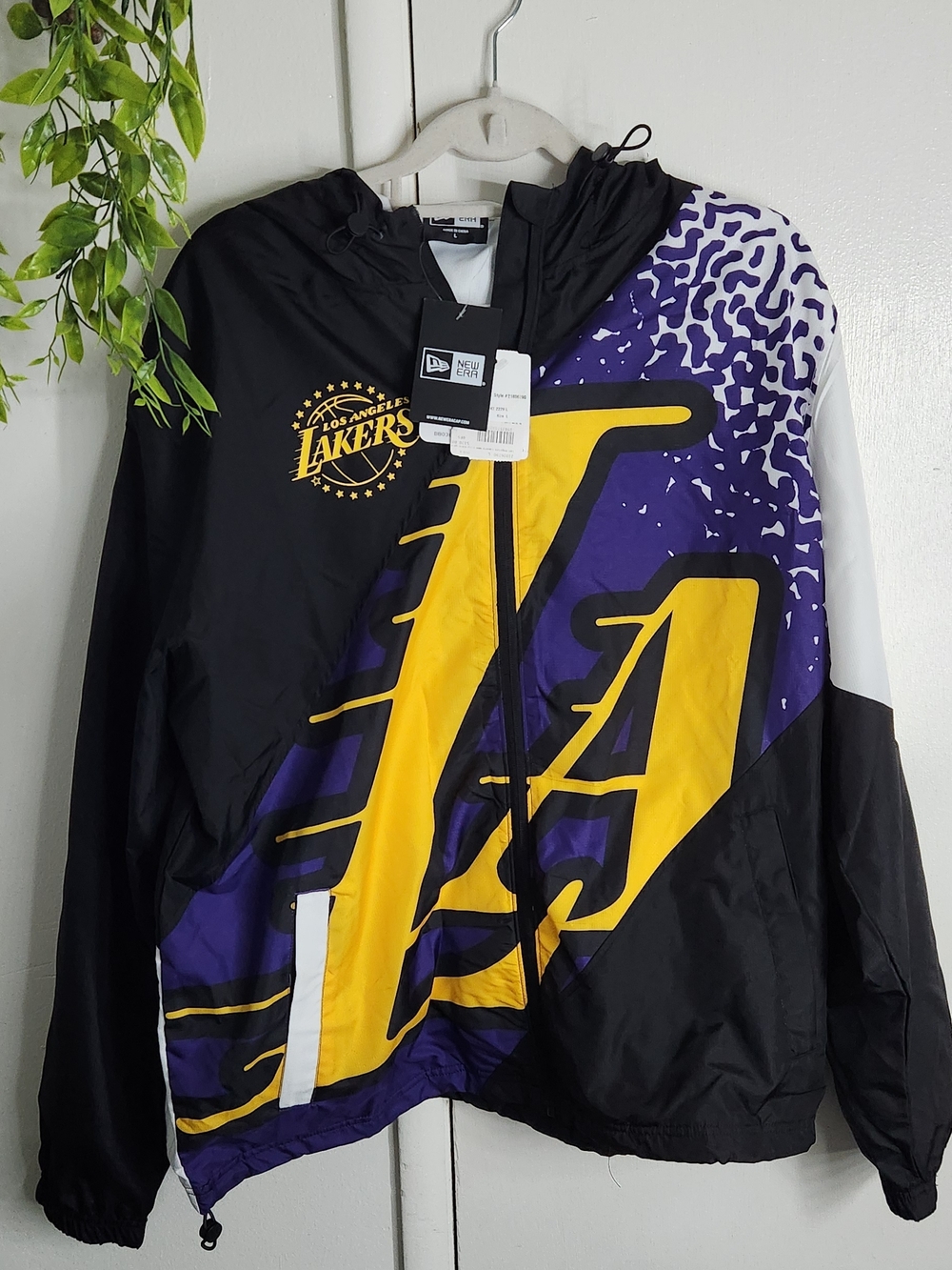 🔥 NEW ERA x NBA LAKERS WINDBREAKER JACKET 🔥